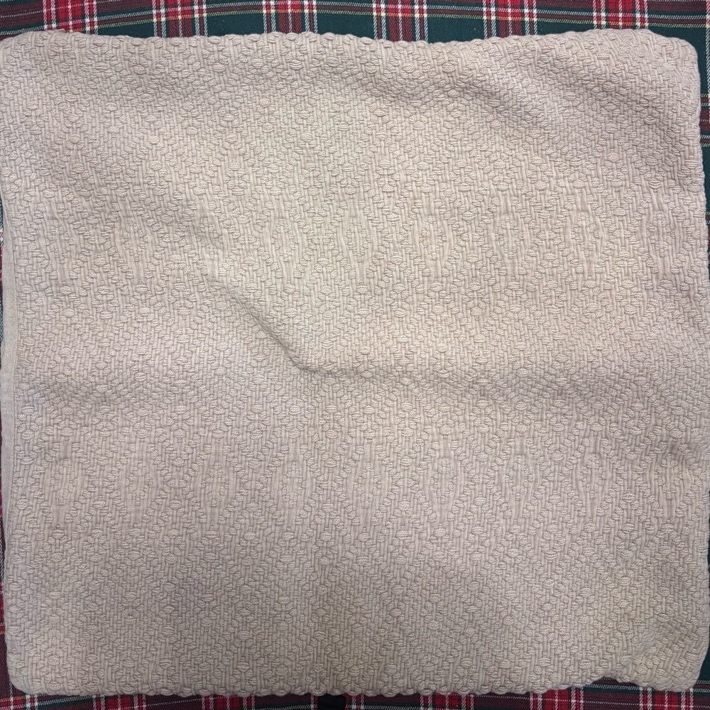 Pottery Barn washed diamond pillow cover 
Size 20x20
Color: Beige